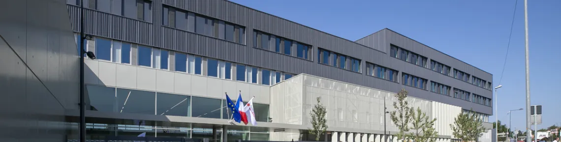 Vue extérieure du Lycée Joséphine Baker